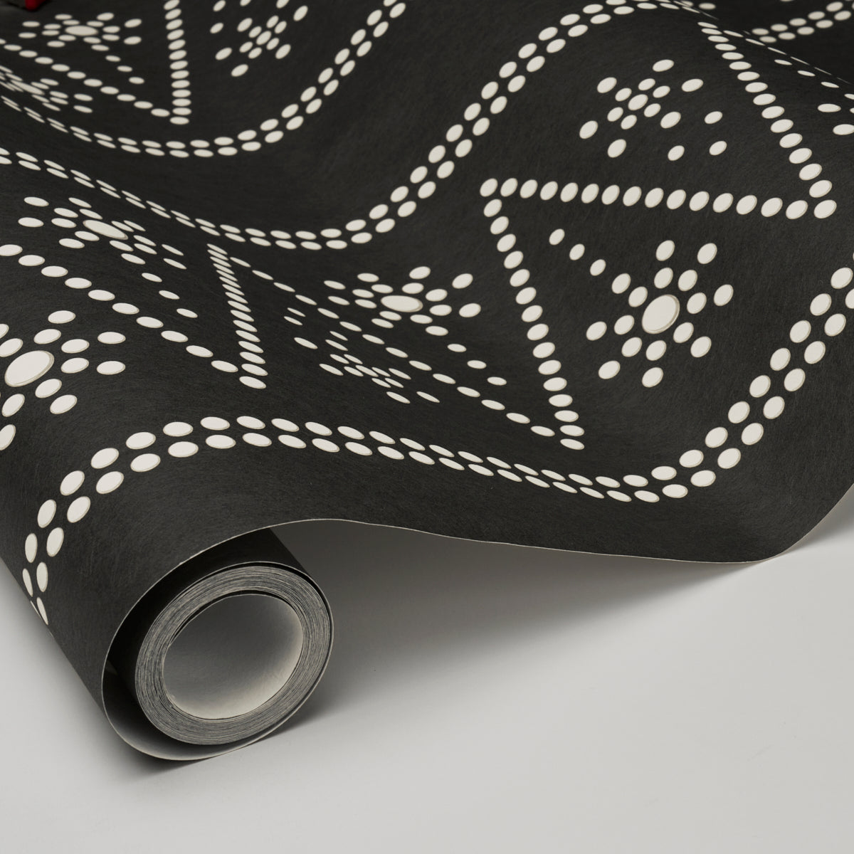 Purchase 5018373 | The Pearlies, Black - Schumacher Wallpaper