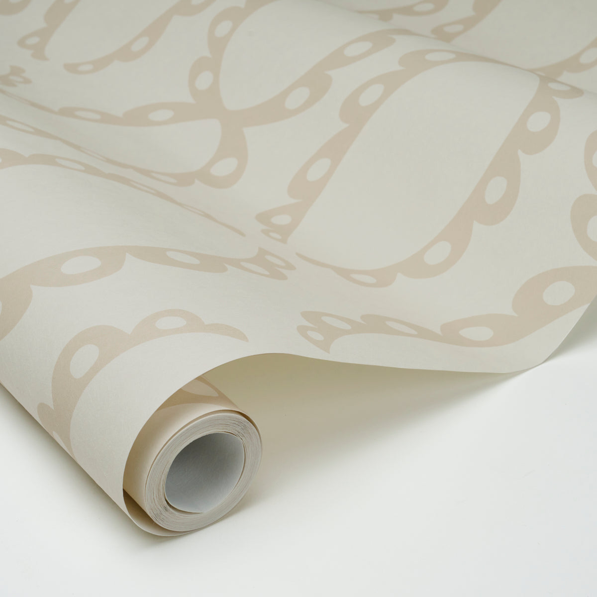 Purchase 5018380 | The Saints, Warm White - Schumacher Wallpaper