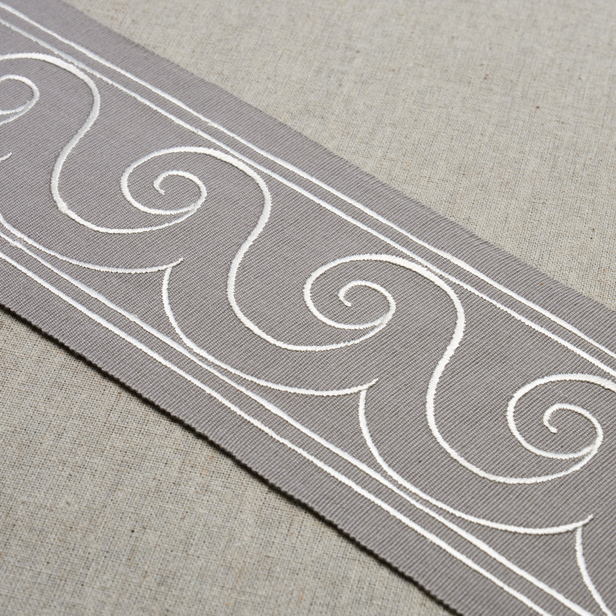 Purchase 70754 | Greek Waves Trim, White On Grey - Schumacher Trim