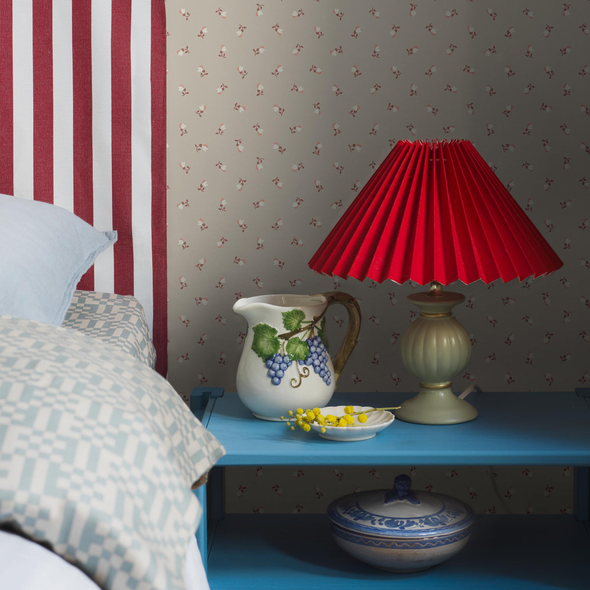 Purchase 7780 | Petite Cherie, Neutral - Borastapeter Wallpaper