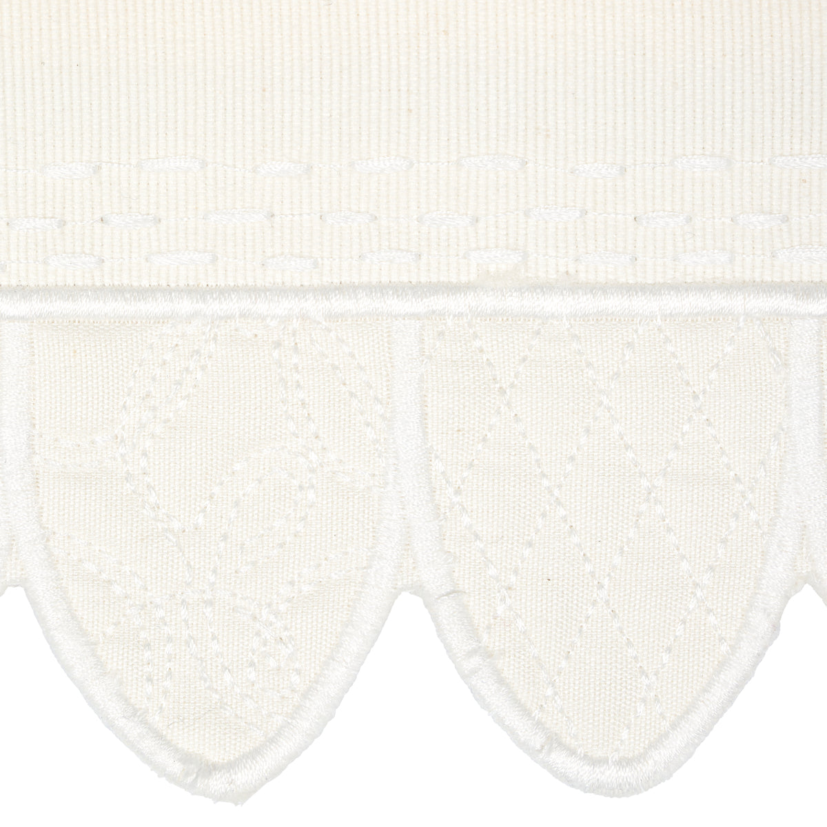 Purchase 81180 | Heraldic Trim, Ivory - Schumacher Trim