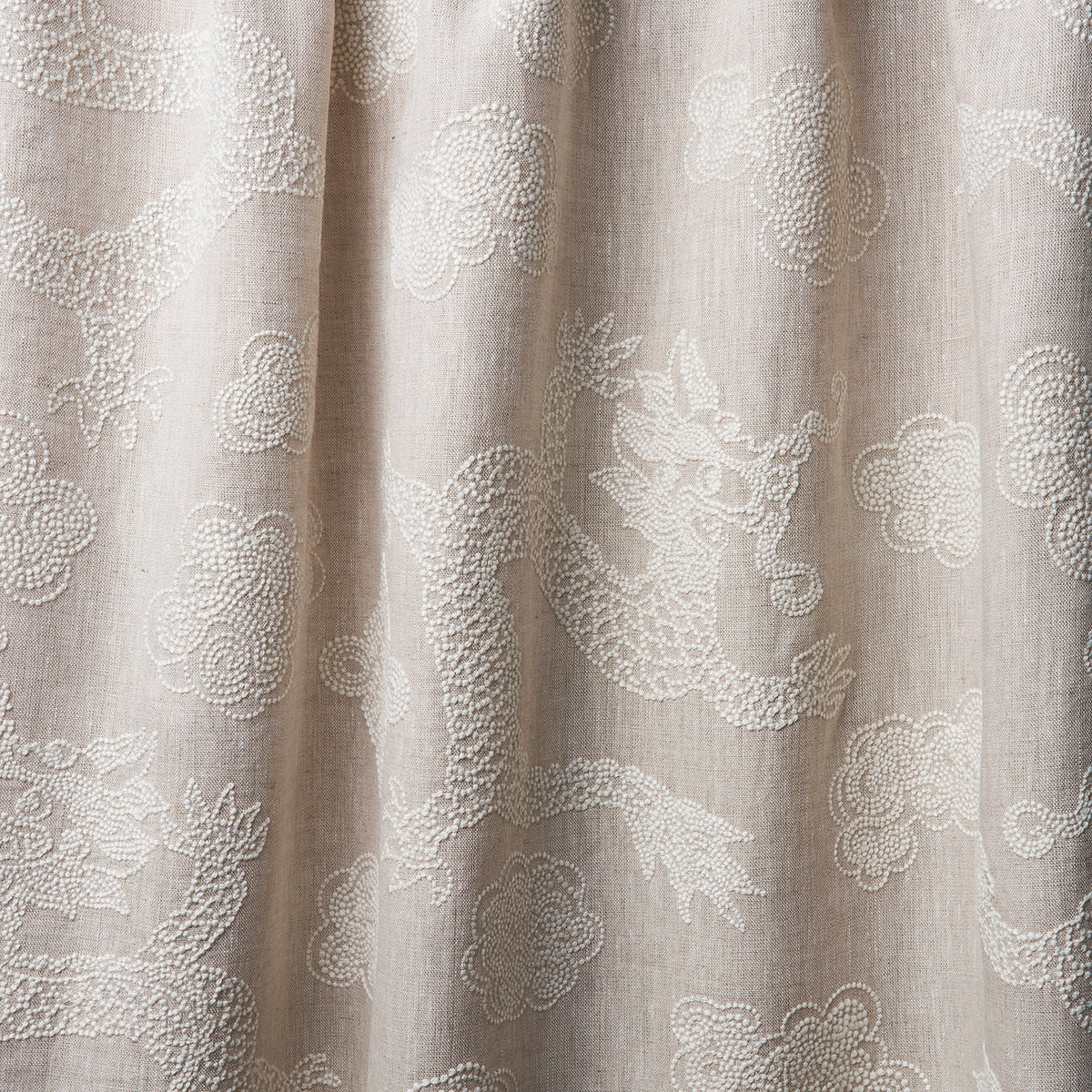 Purchase 81551 | Bouquet Toss, Ivory On Natural - Schumacher Fabric
