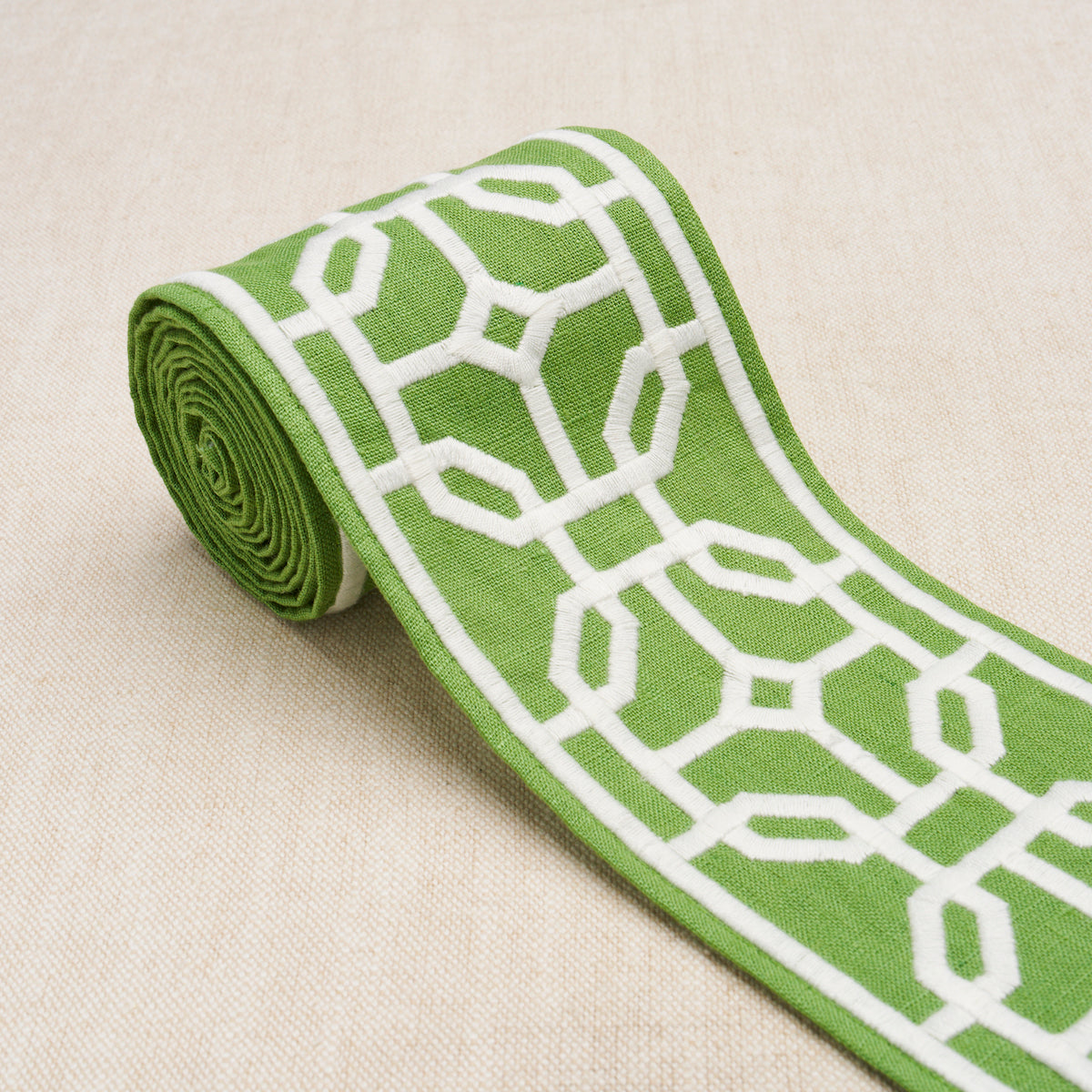 Purchase 83652 | Gazebo Trellis Tape, Green - Schumacher Trim