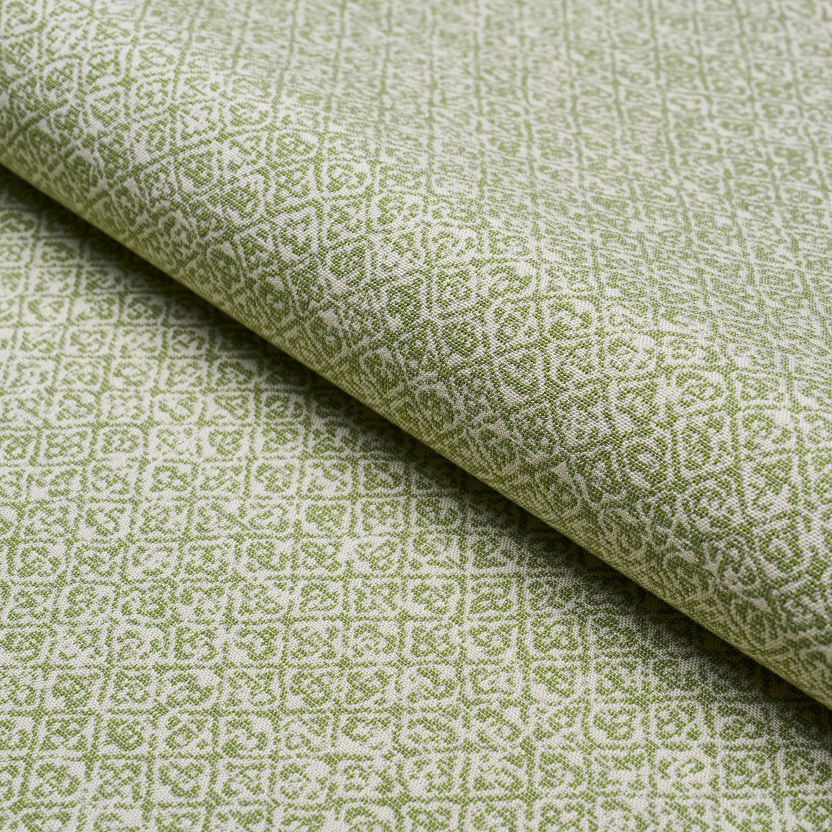 Purchase 84302 | Sarong Weave Indoor/Outdoor, Leaf - Schumacher Fabric