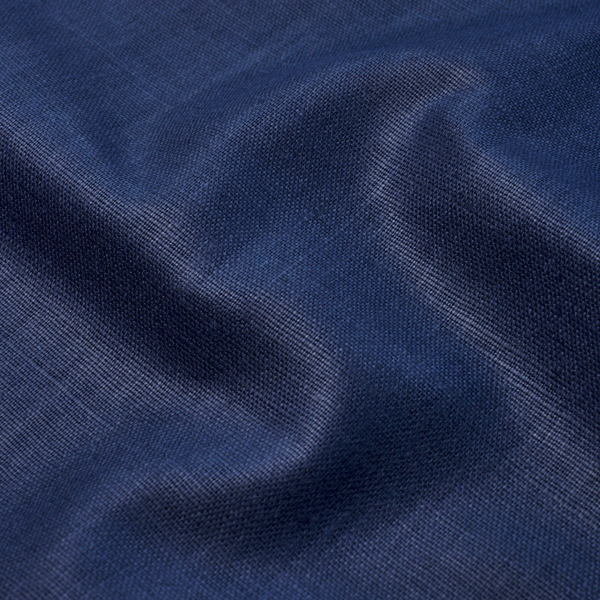 Purchase 84964 | Leo Glazed Linen, Navy - Schumacher Fabric