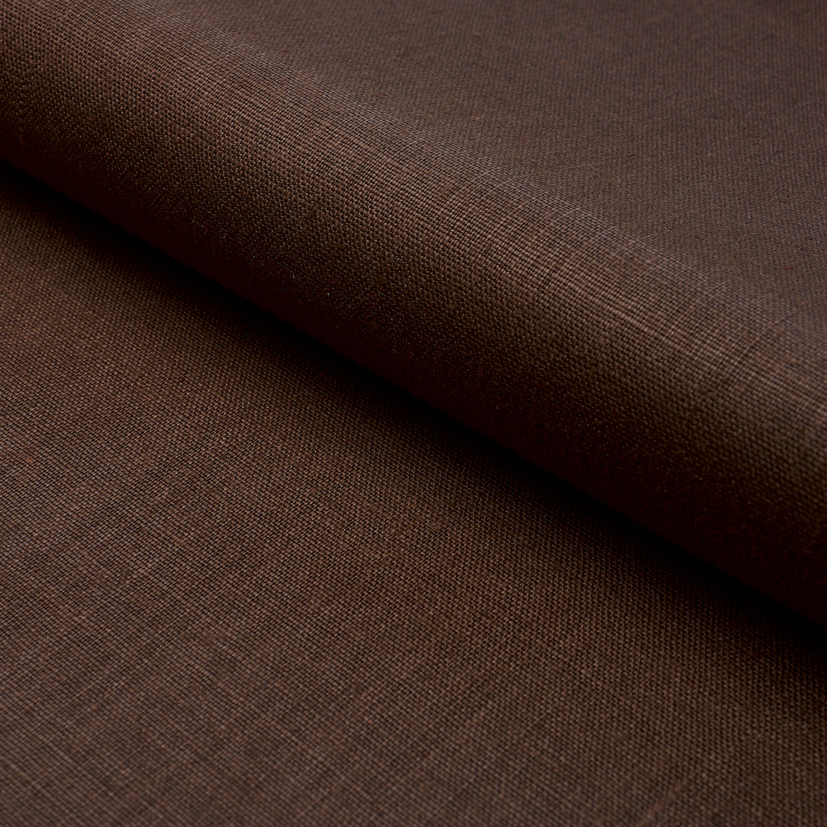 Purchase 84968 | Leo Glazed Linen, Chocolate - Schumacher Fabric