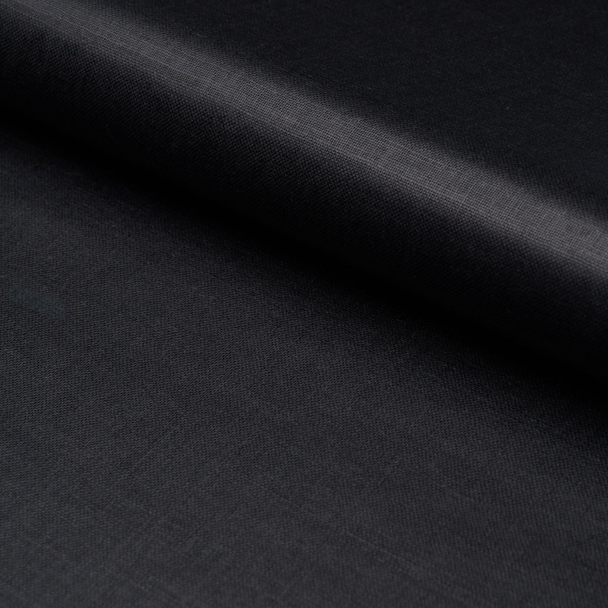Purchase 85275 | Patent Linen, Black - Schumacher Fabric
