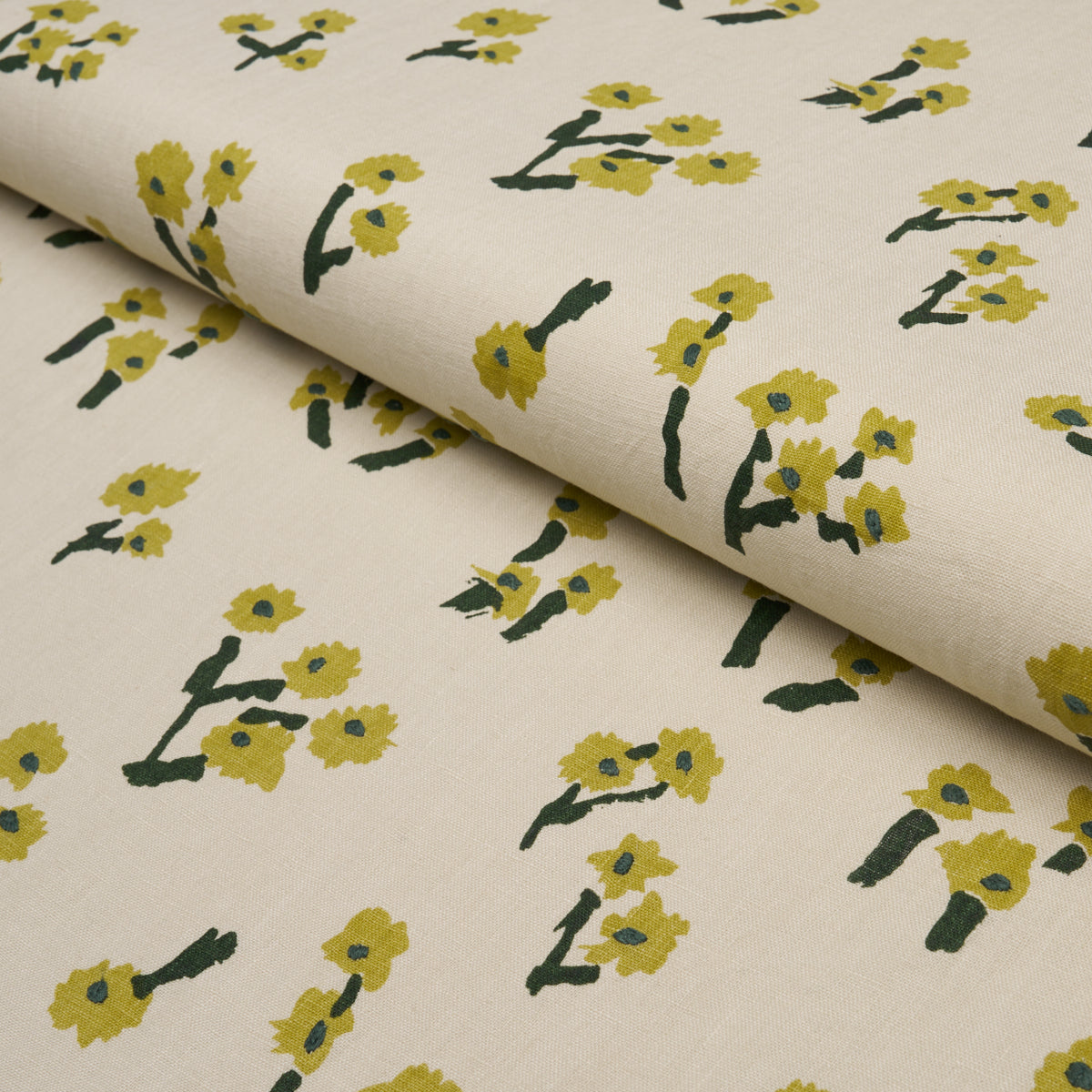 Purchase 85900 | Rosie Posy, Yellow - Schumacher Fabric