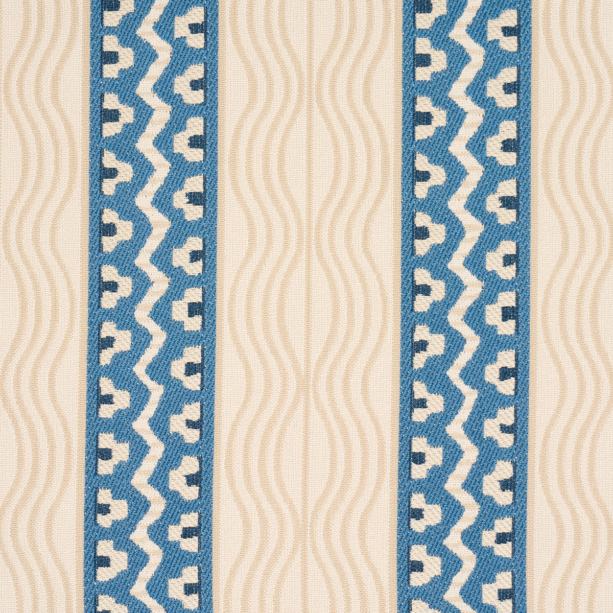 Purchase 87450 | Crème Anglaise, English Cream/Denim Blue - Schumacher Fabric