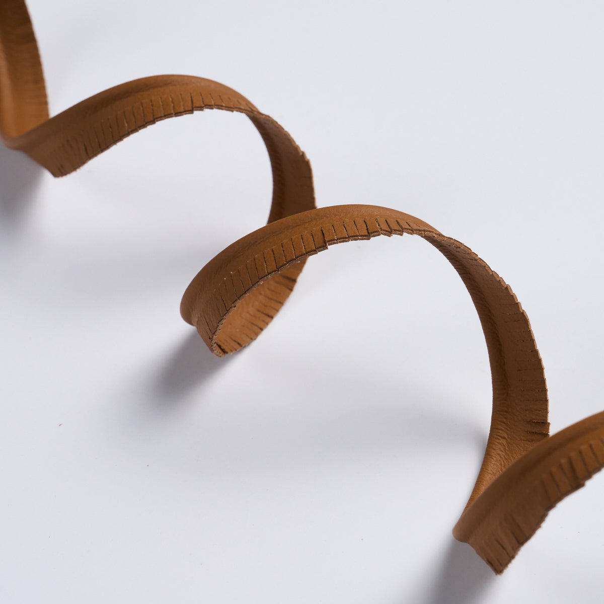 Purchase 87743 | Burnham Narrow Leather Piping, Camel - Schumacher Trim