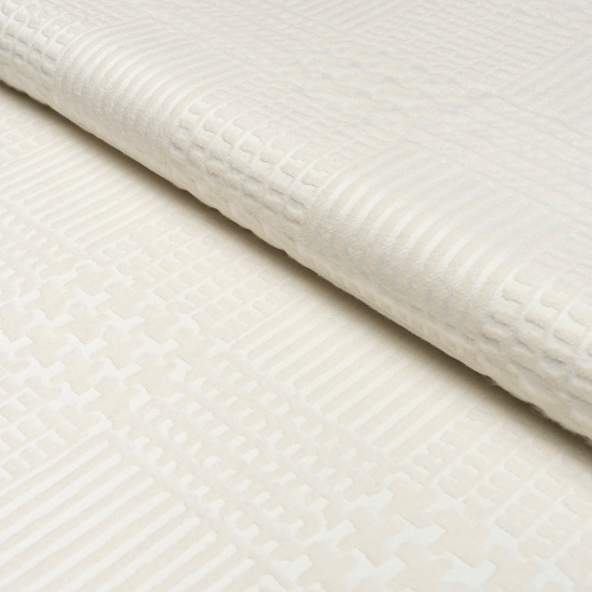 Purchase 88010 | Fuzzy Plaid, Nacre - Schumacher Fabric