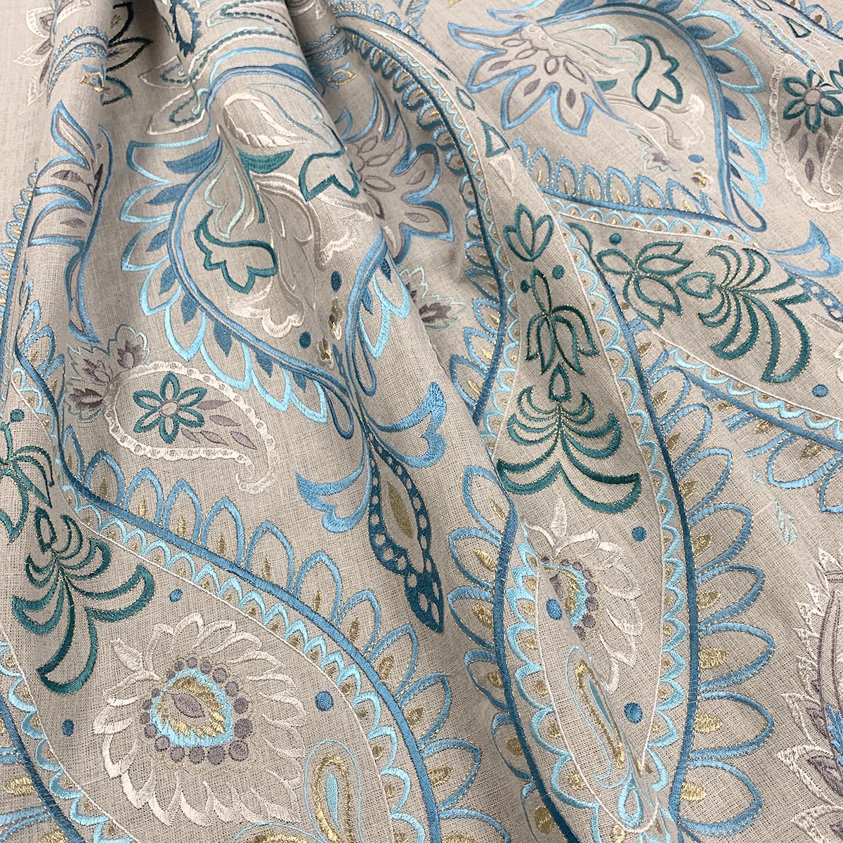 Purchase Mag Fabric Pattern number 11454 pattern name Capra Vivant
