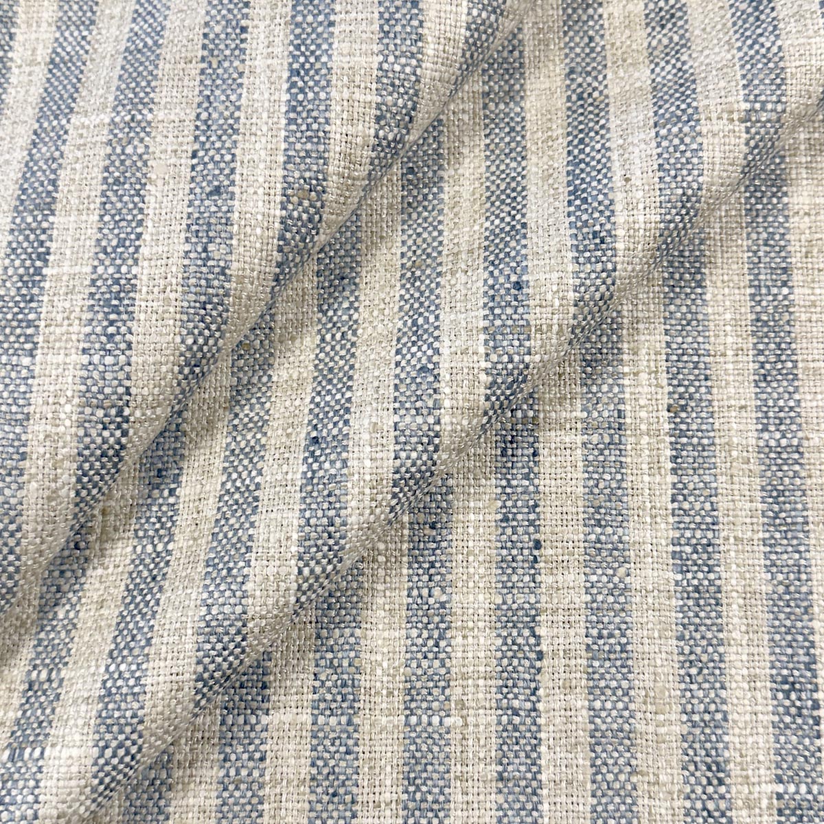 Purchase Mag Fabric Pattern number 12101 pattern name Cheshire Azure