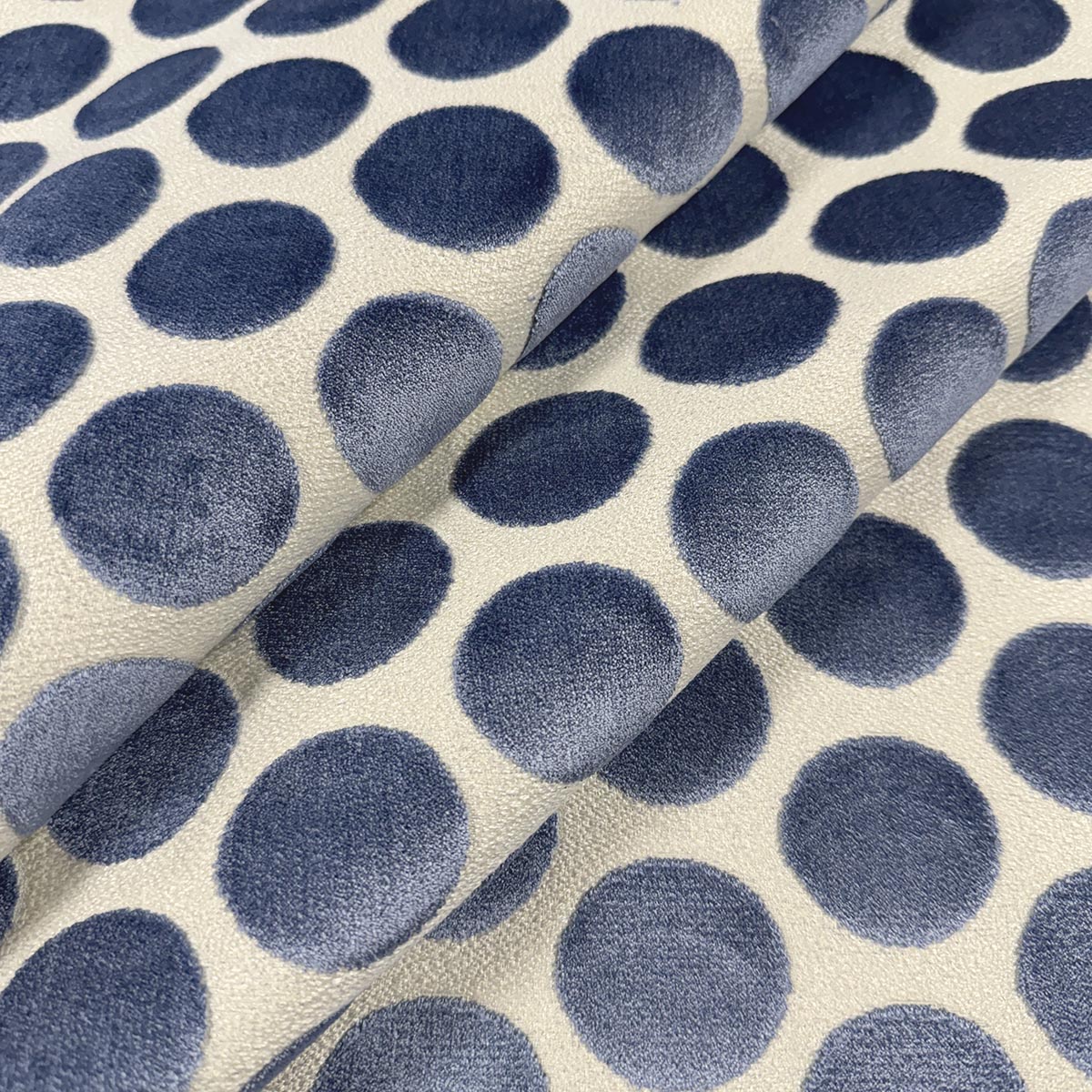 Purchase Mag Fabric Pattern# 11876 pattern name Disky Cornflower