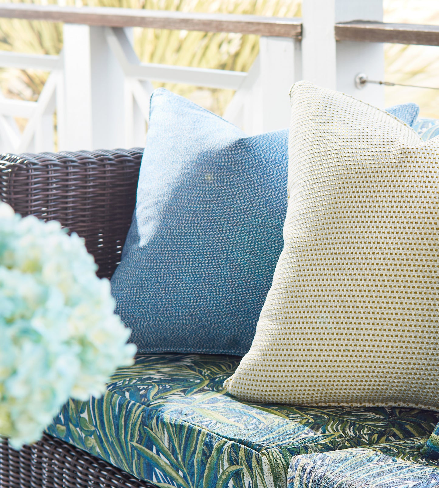 Purchase Old World Weavers Fabric Pattern# EA 00016003, Arena Beach Blue Water 3