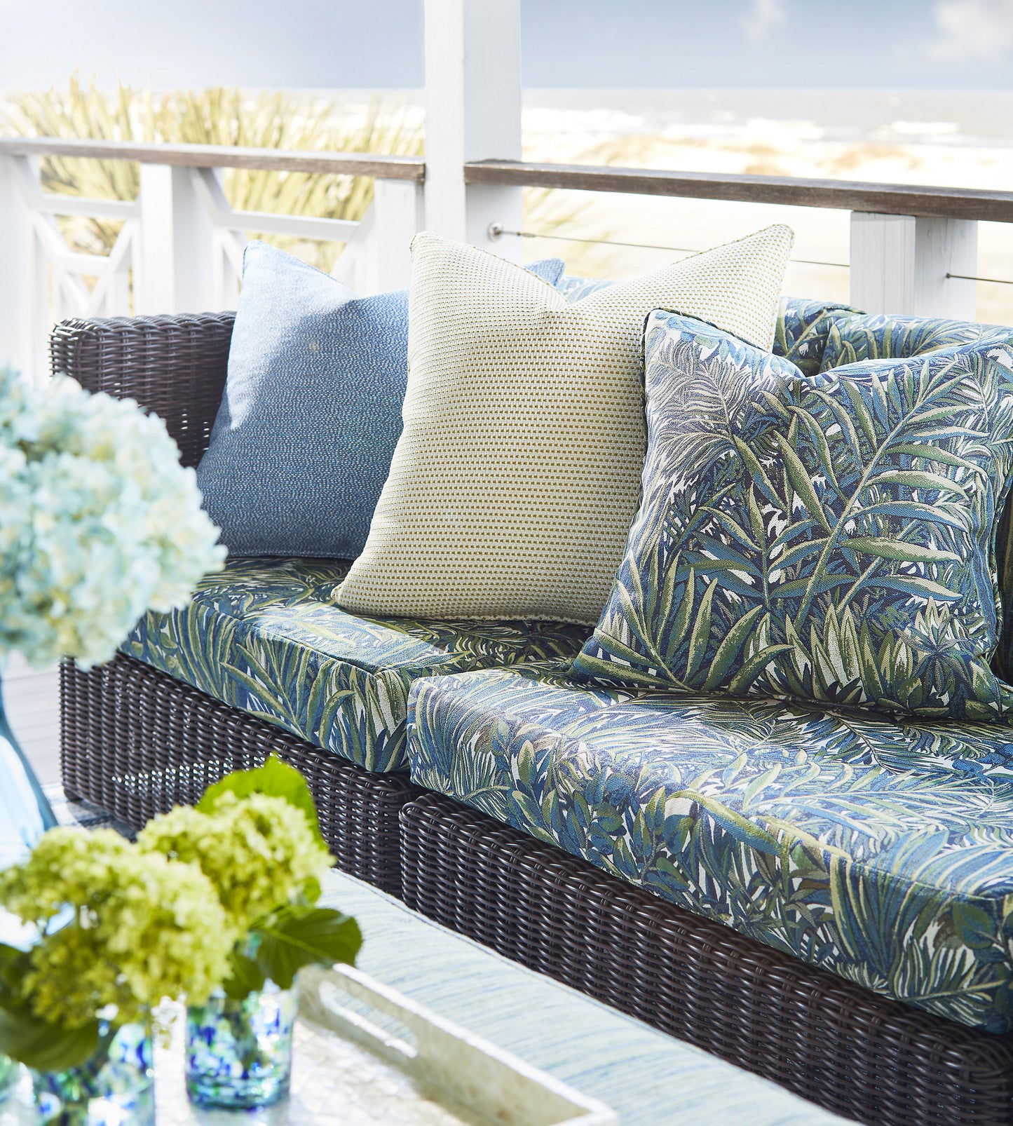 Purchase Old World Weavers Fabric Pattern# EA 00016003, Arena Beach Blue Water 4