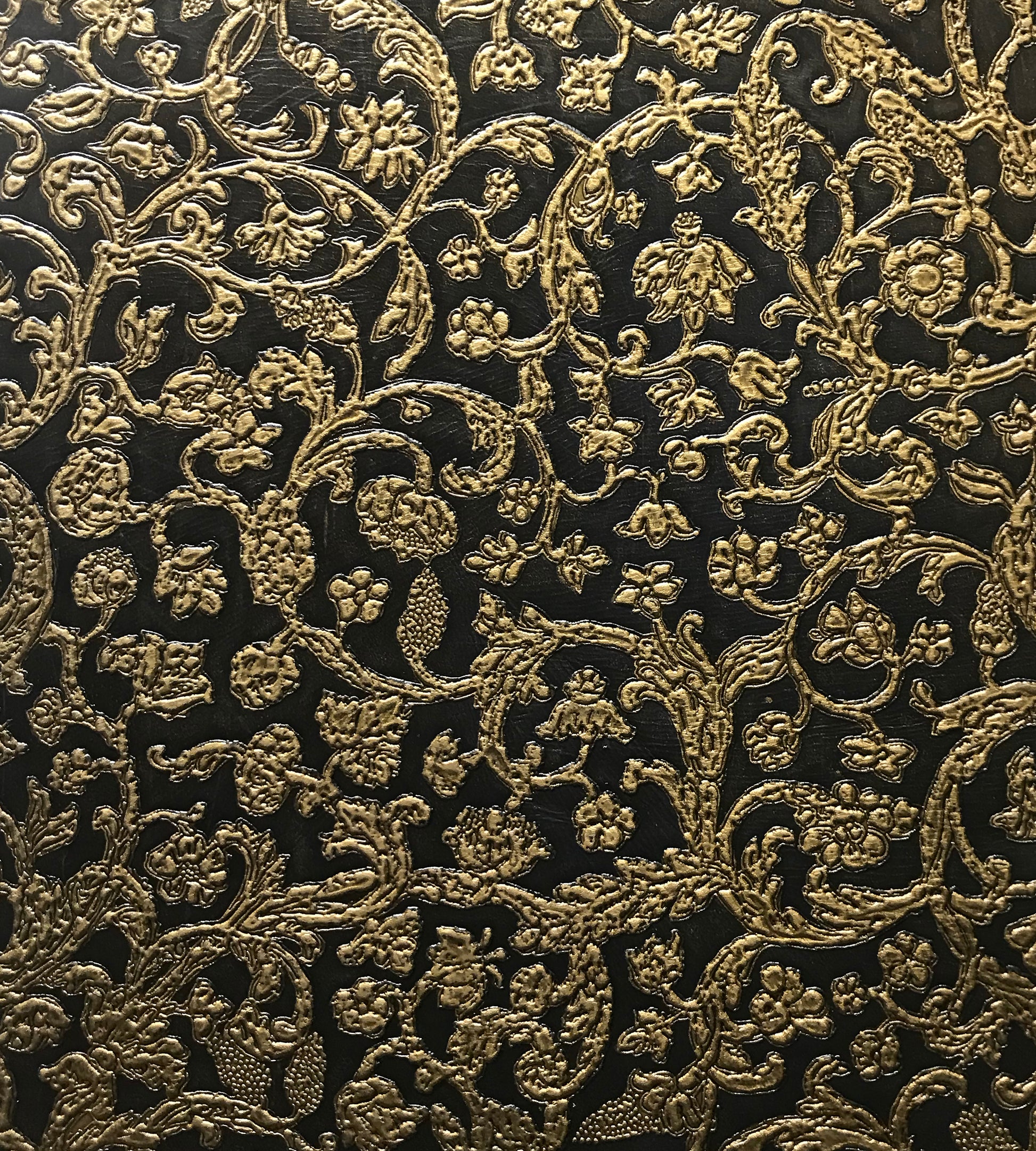 Purchase Old World Weavers Fabric SKU ER 0001C302, Cuir Anvers Black & Gold 1