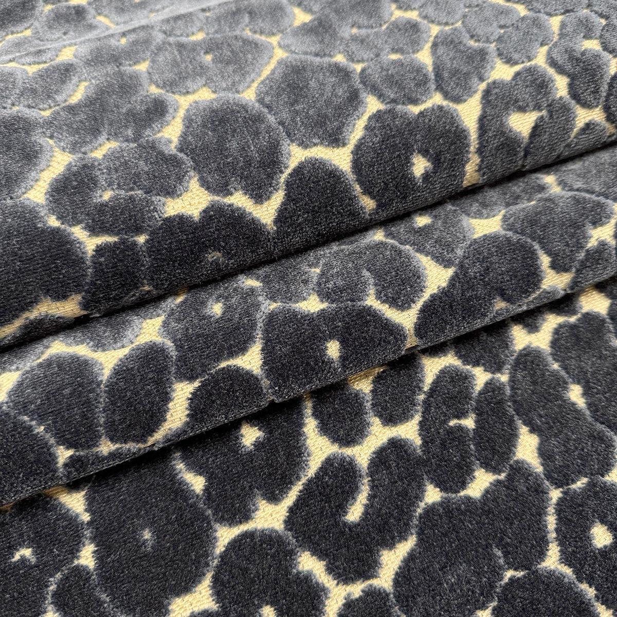 Purchase Mag Fabric Item 12060 pattern name Landon Blueberry