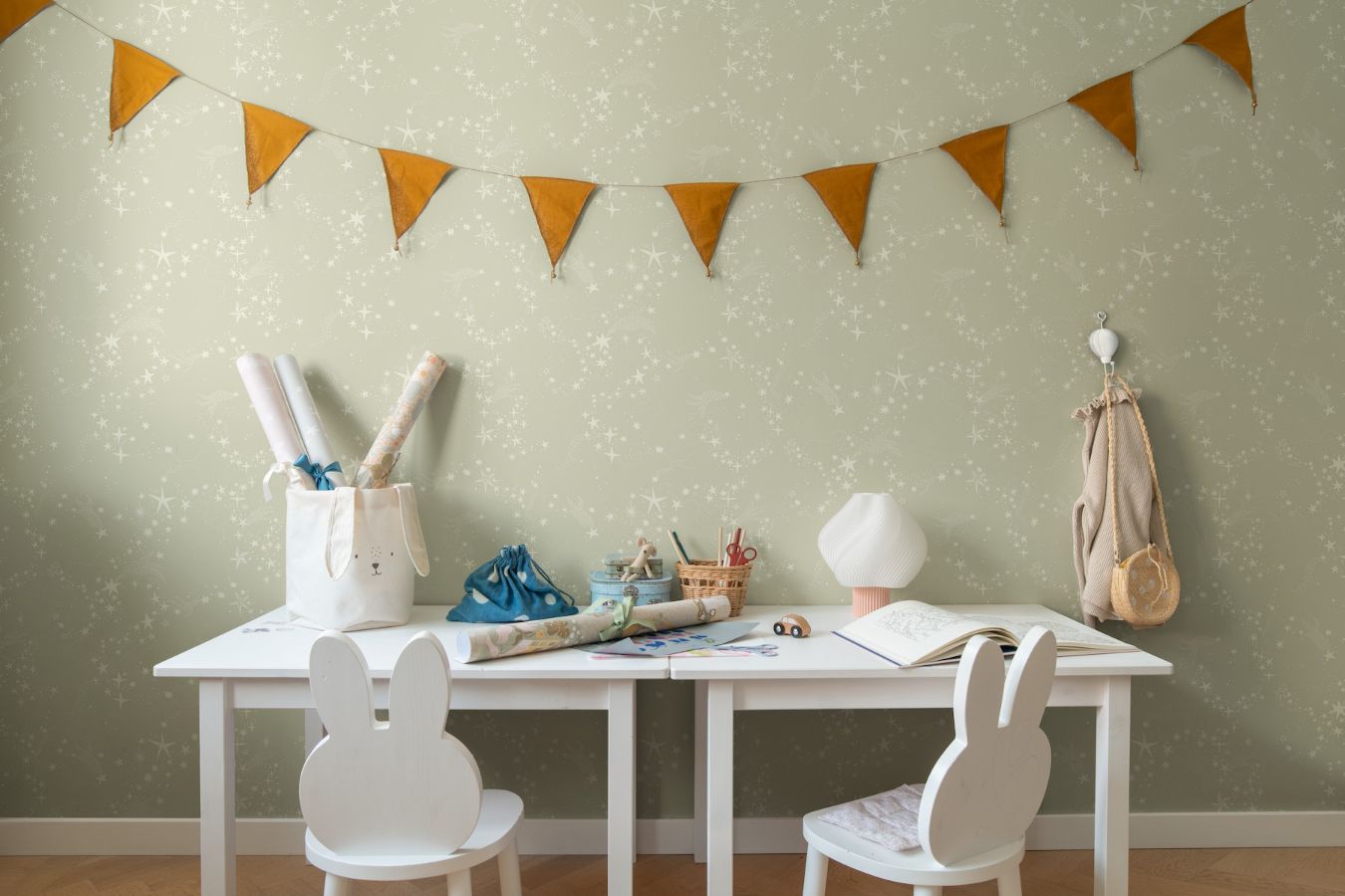 Purchase Mb29021 | Daydream, Stjarnhimmel Light Green - York Wallpaper