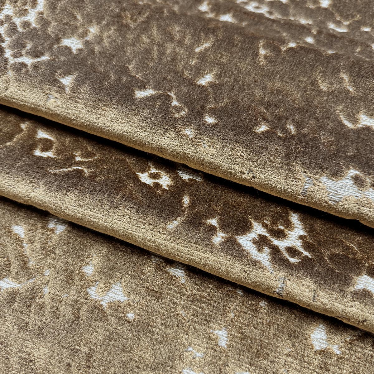 Purchase Mag Fabric SKU 12031 pattern name Rosen Caramel