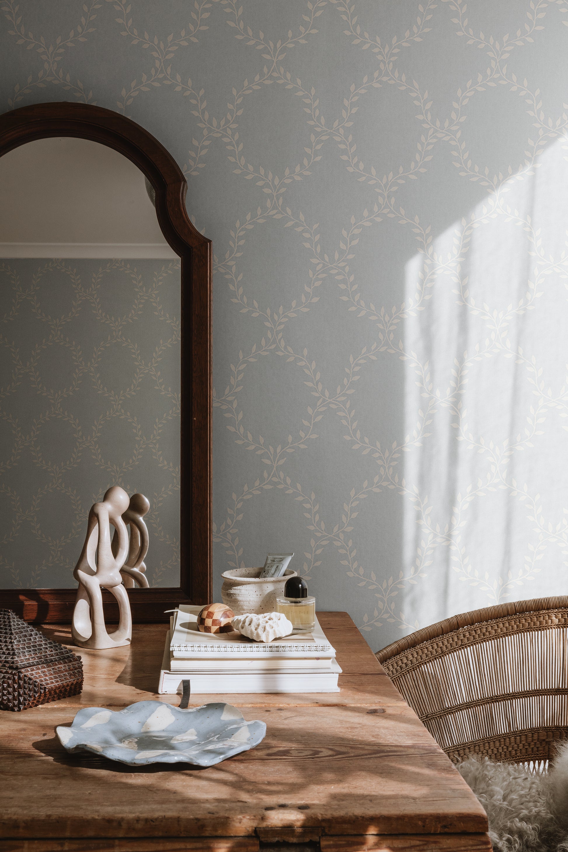 Purchase Sandberg Wallpaper SKU 2028-01-18 pattern name Wilma color name Misty Blue. 