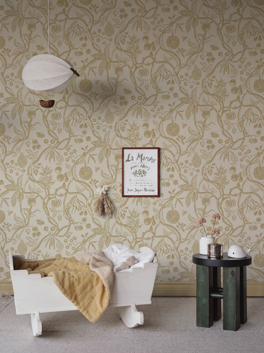 Sandberg Wallpaper Product S10616 pattern name & color Tree Of Life, Honey from the collection Familjen. 