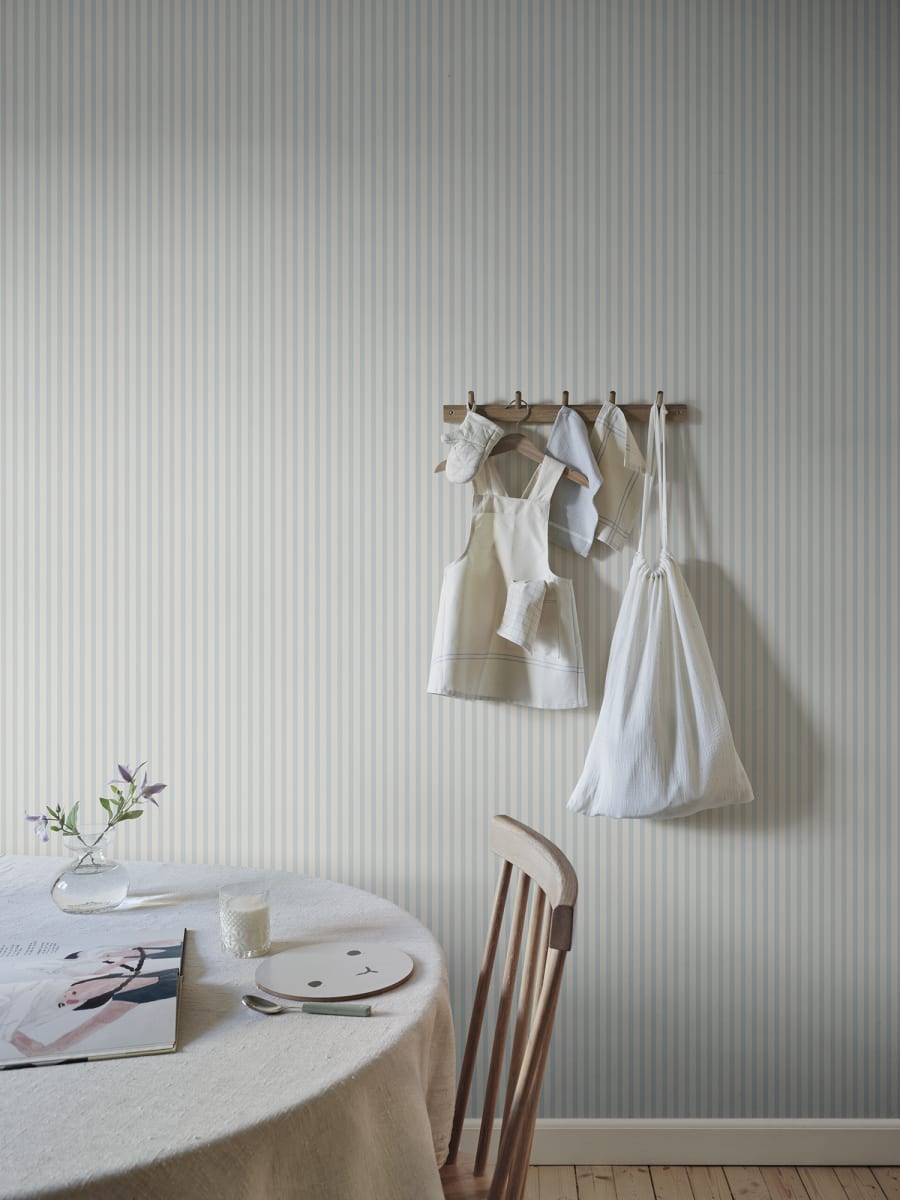 Sandberg Wallpaper Product S10627 pattern name & color Estelle, Light Blue from the collection Familjen. 