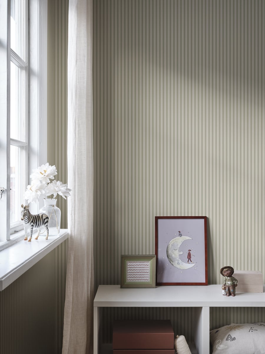 Sandberg Wallpaper pattern name & color Estelle, Light Green from the collection Familjen. 