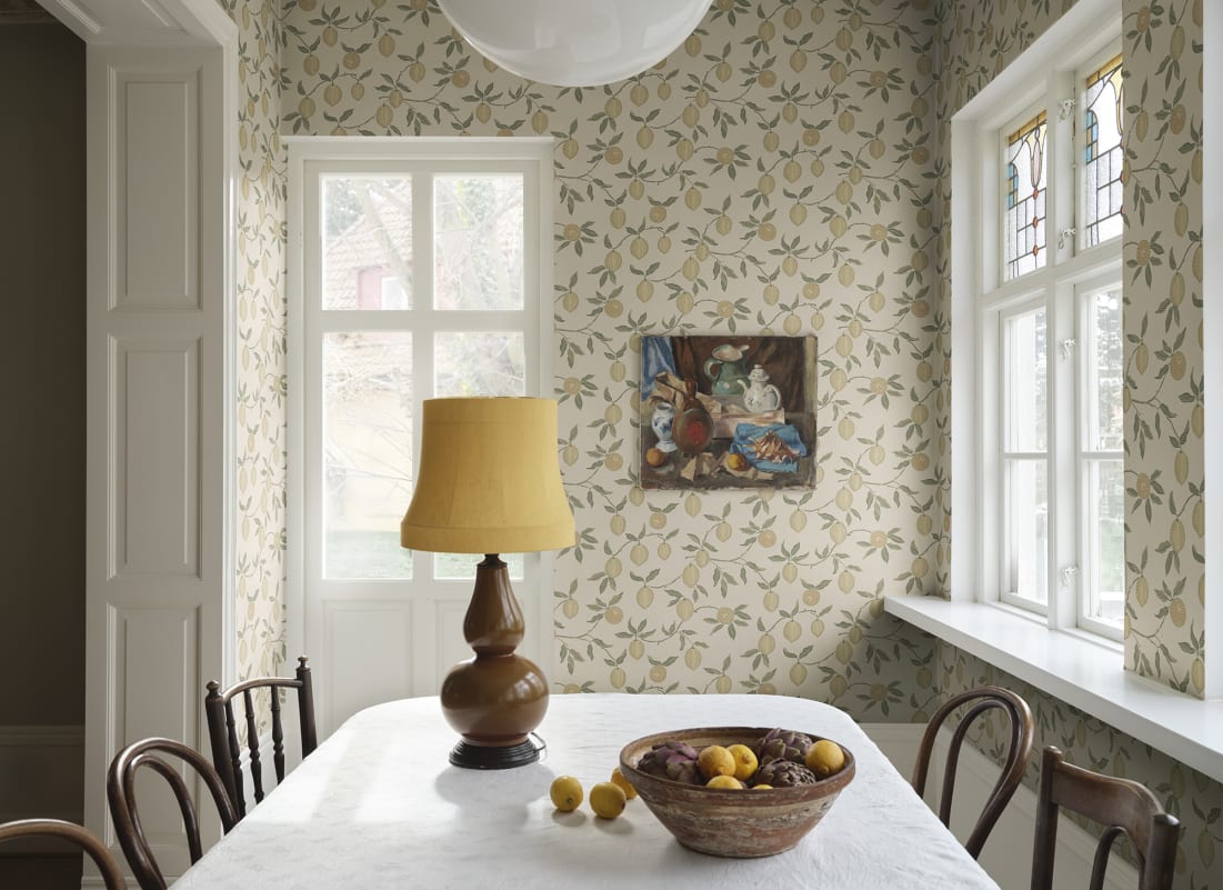 Sandberg Wallpaper pattern name & color Limone, Yellow from the collection Villa Como. 