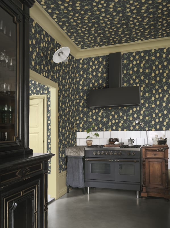 Sandberg Wallpaper pattern name & color Limone, Charcoal from the collection Villa Como. 