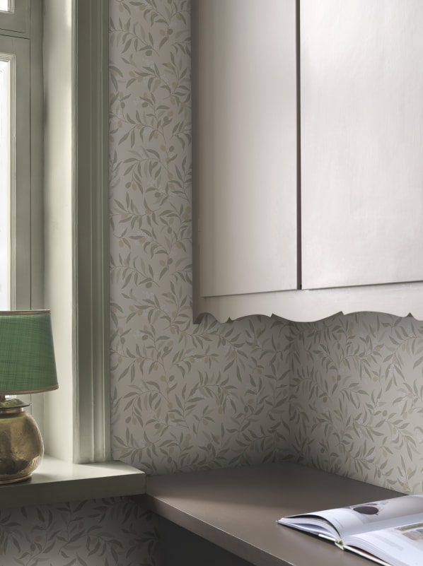 Sandberg Wallpaper pattern name & color Olivia, Sage Green from the collection Villa Como. 