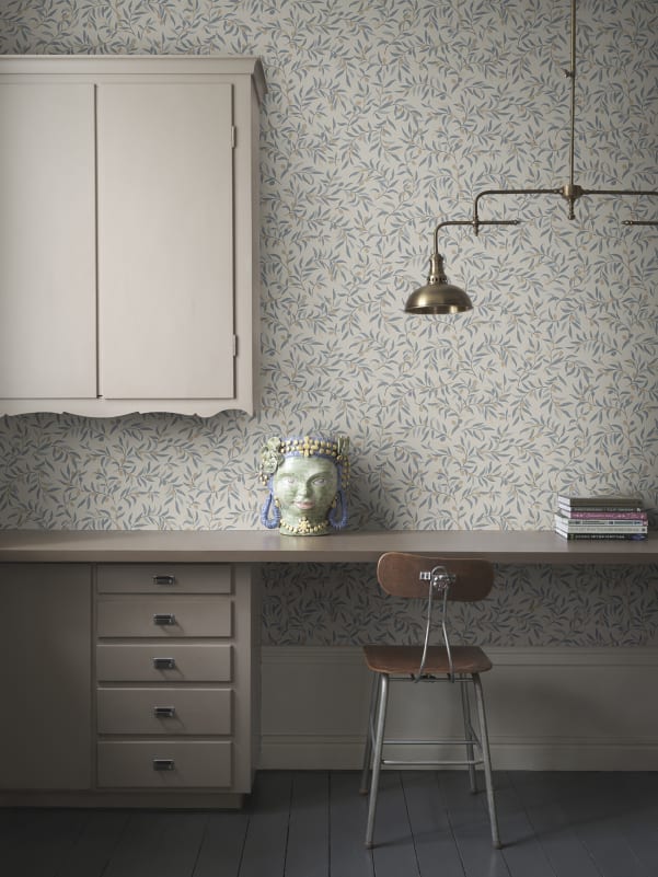 Sandberg Wallpaper pattern name & color Olivia, Light Blue from the collection Villa Como. 