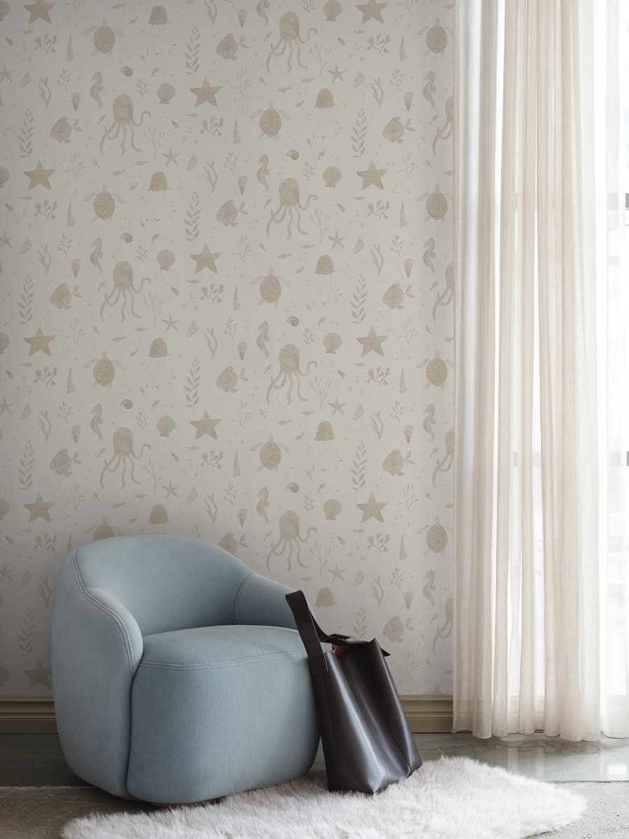 Sandberg Wallpaper Product# S10716 pattern name & color Della, Beige from the collection Familjen. 