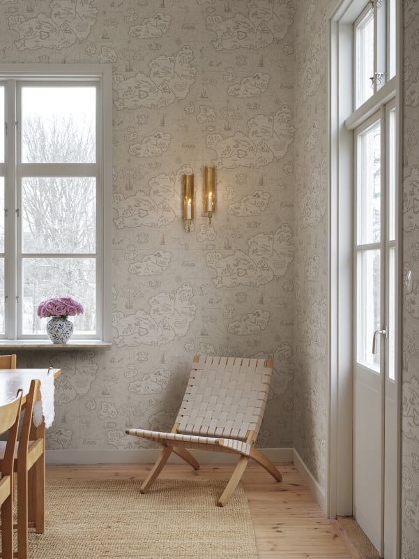 Find Sandberg Mural Pattern number S10733 pattern name & color Ferdinand, Beige. 