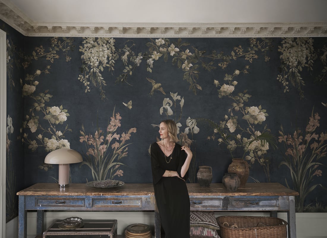 Sandberg Mural Product# S10816 pattern name & color Nicola, Classic Blue from the collection Villa Como. 