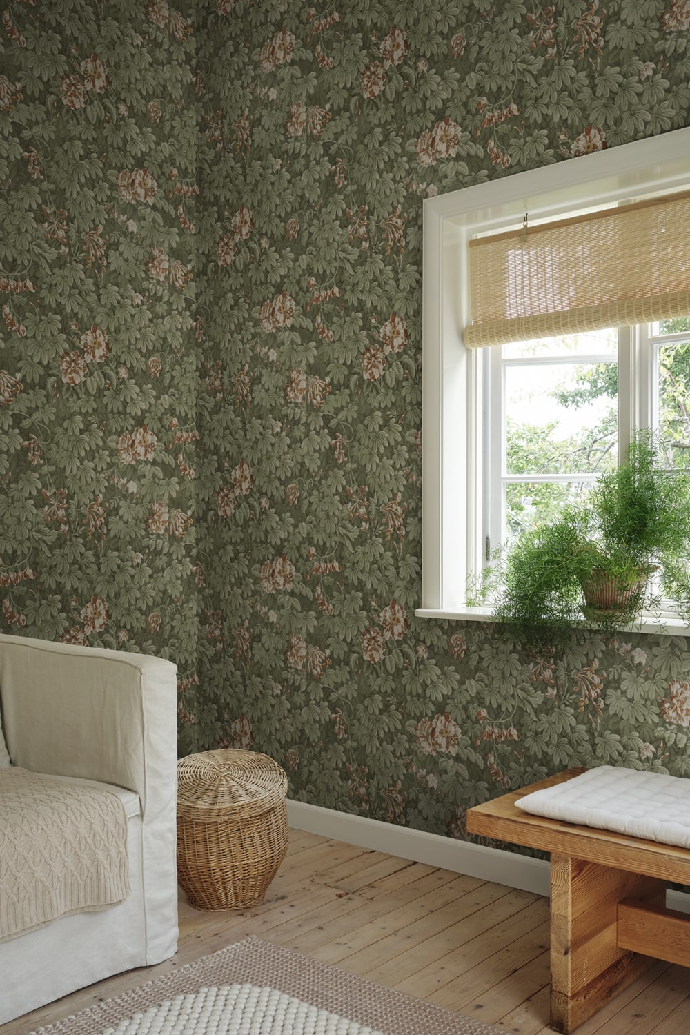 Sandberg Mural pattern name & color Tyra, Forest Green from the collection Kolonin II. 