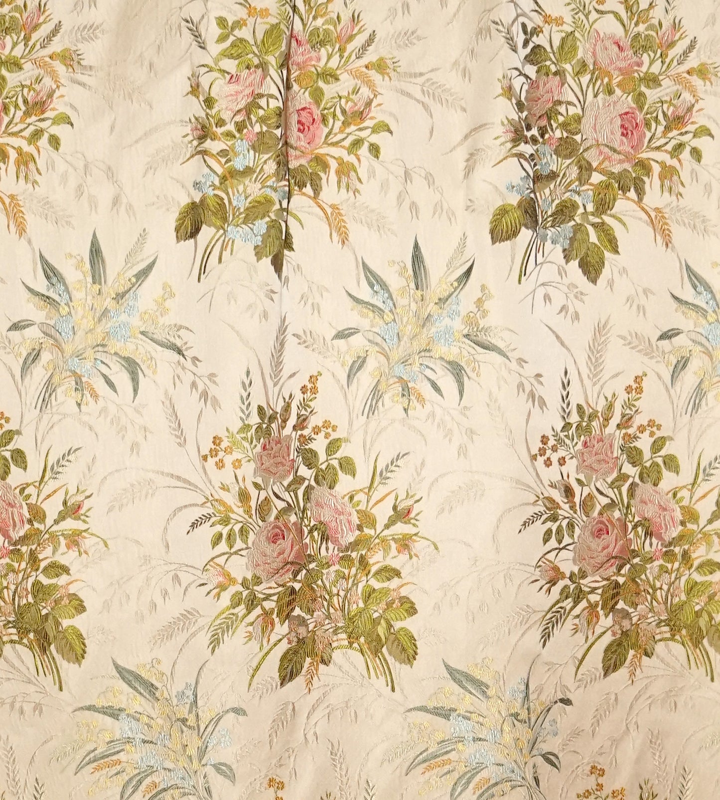 Purchase Old World Weavers Fabric SKU SB 00012046, Fiori Rosseta Spring Bouquet 1