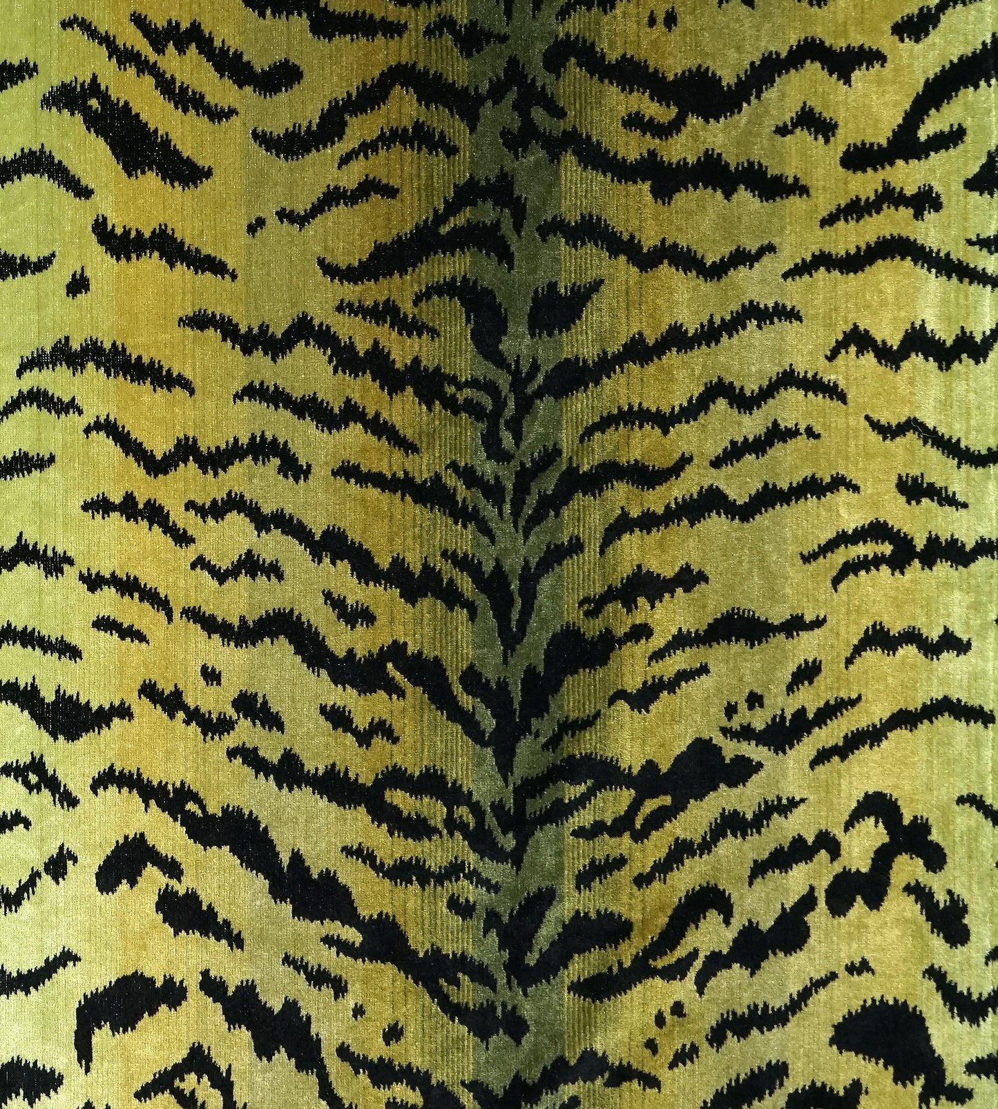 Purchase Scalamandre Fabric SKU SC 000226167MMA, Tigre Greens & Black 1
