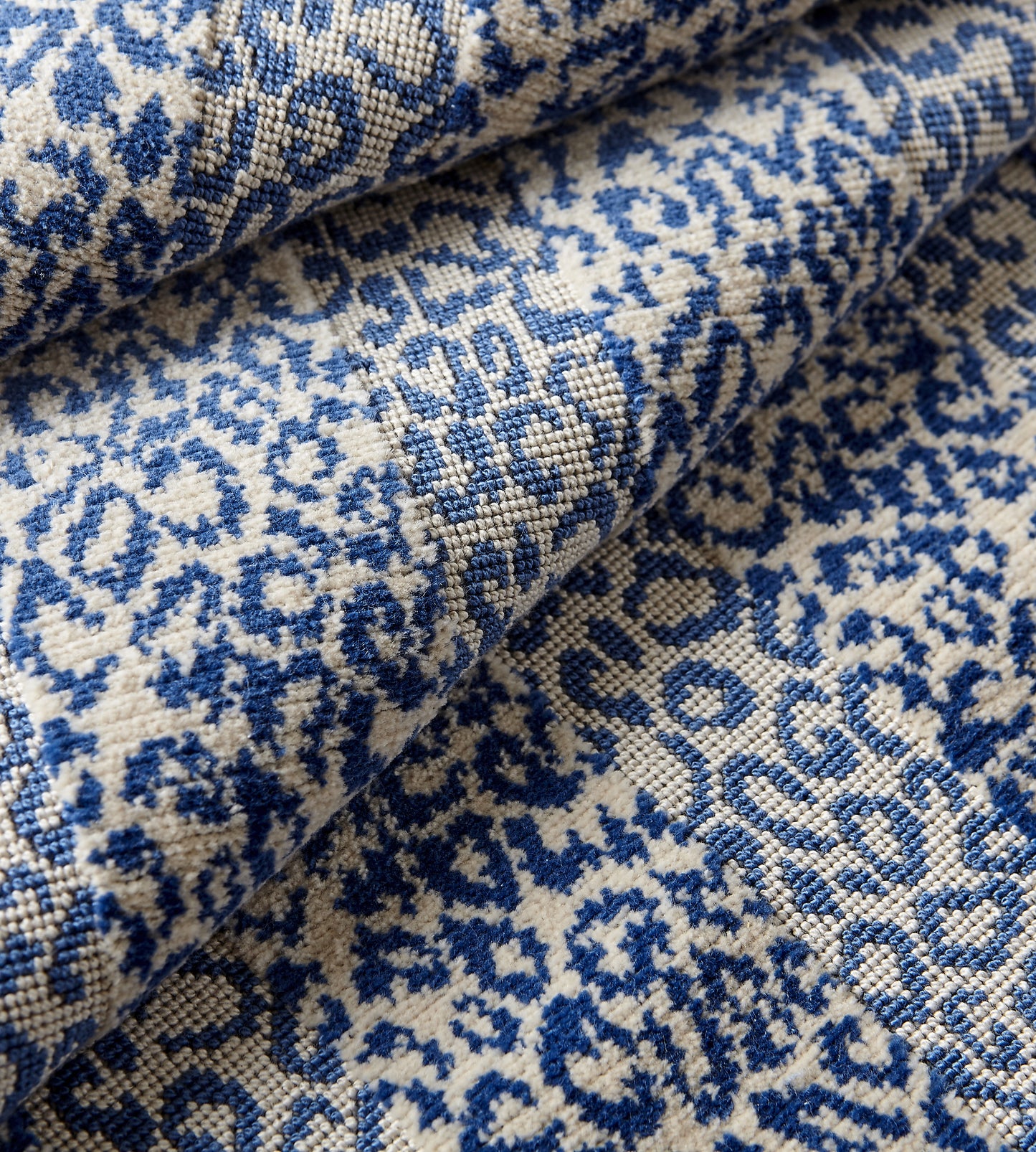 Purchase Scalamandre Fabric Pattern# SC 000226423, Corbet Blue 2