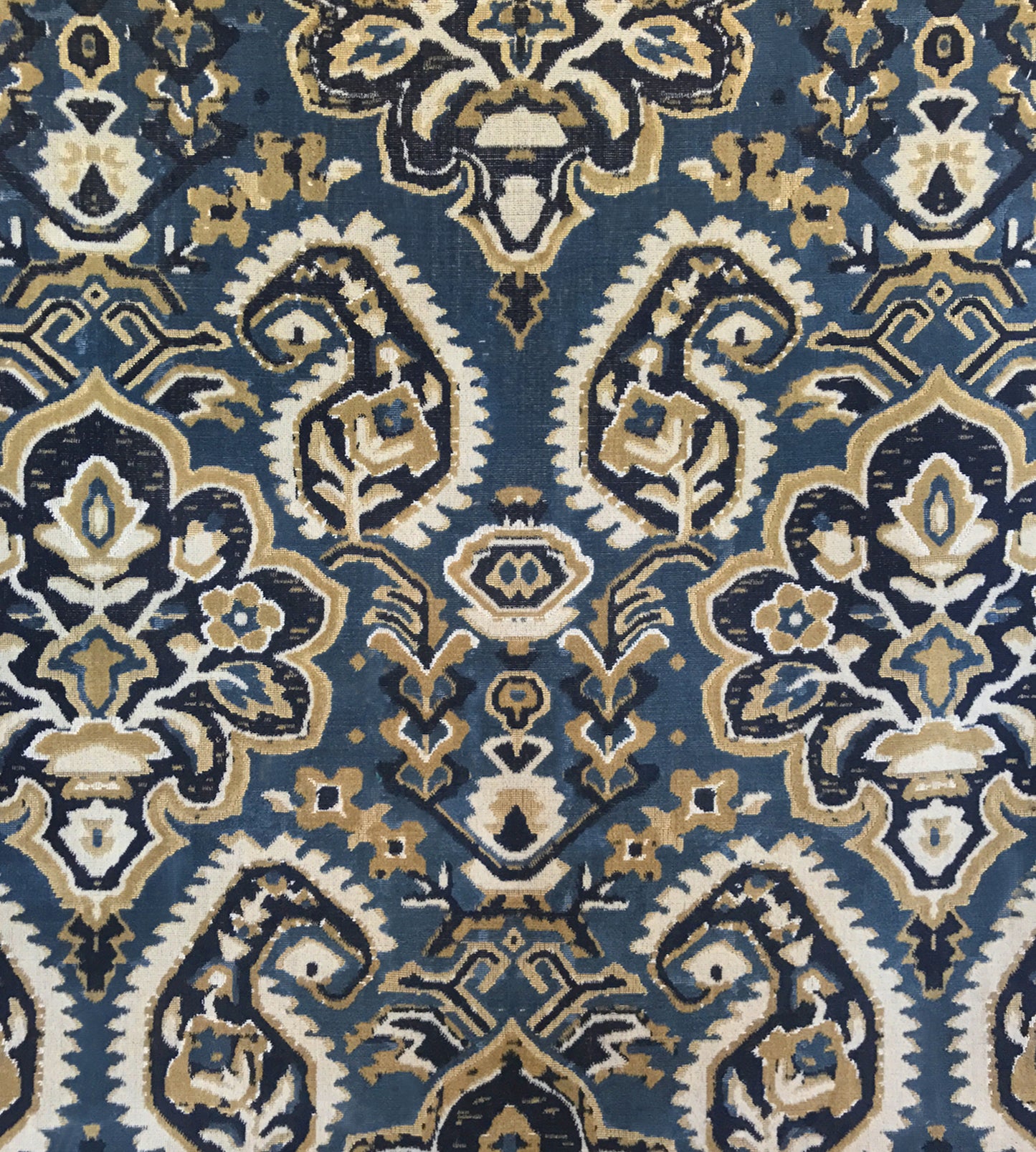 Purchase Scalamandre Fabric SKU# SC 000227171, Oushak Linen Velvet Indigo 1