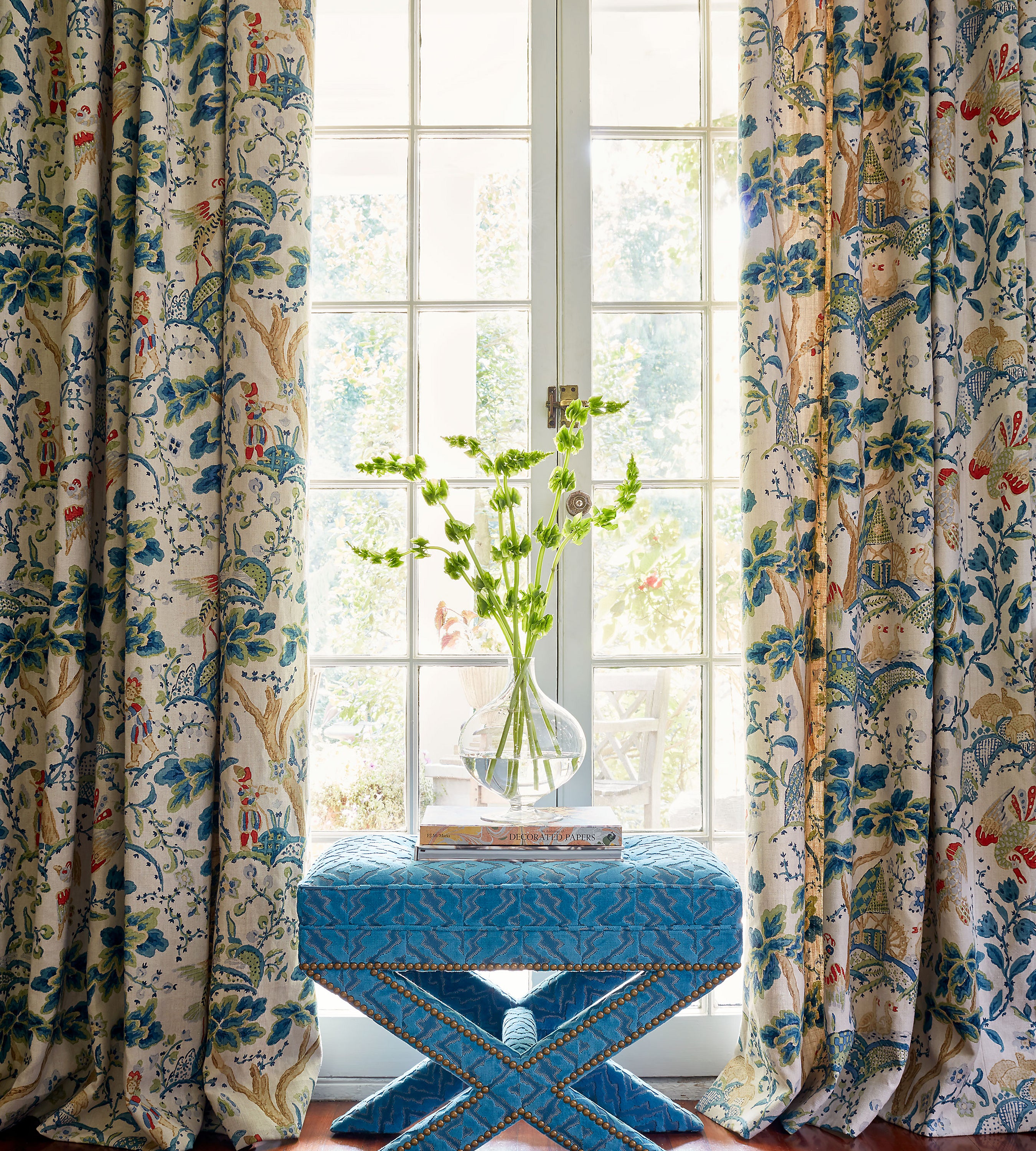 SC165900003 | Kelmescott Hand Block Print, Peacock On Sand - Scalamand