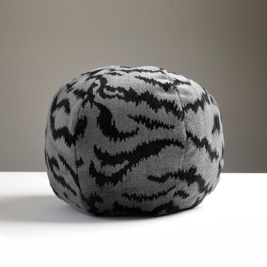 Purchase SCSTIGRPILL0005 Tigre, Silver & Black - Scalamandre Pillows