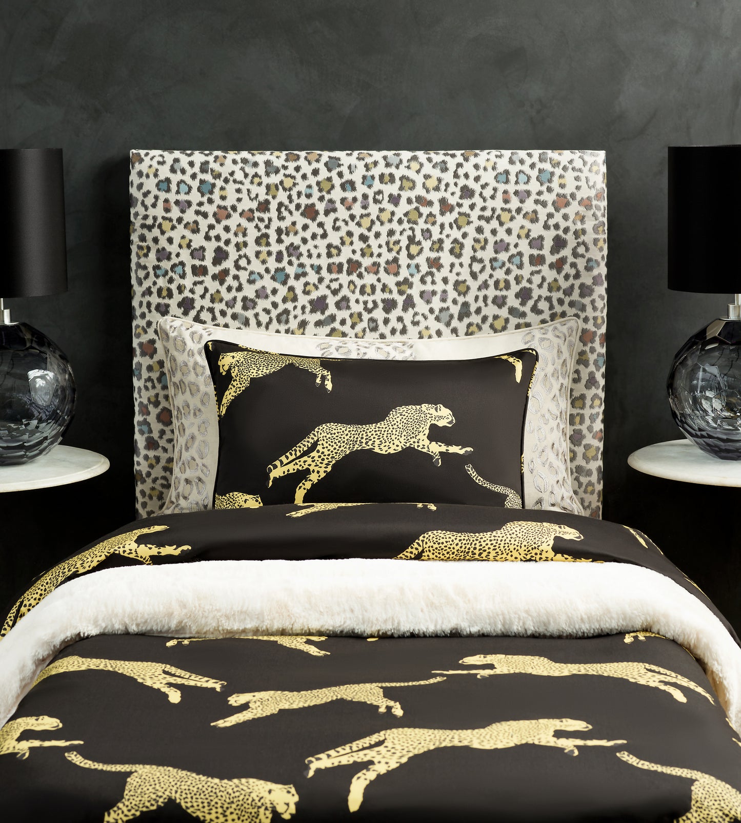 Purchase Scalamandre Fabric SKU# SC 000616634, Leaping Cheetah Cotton Print Black Magic 4