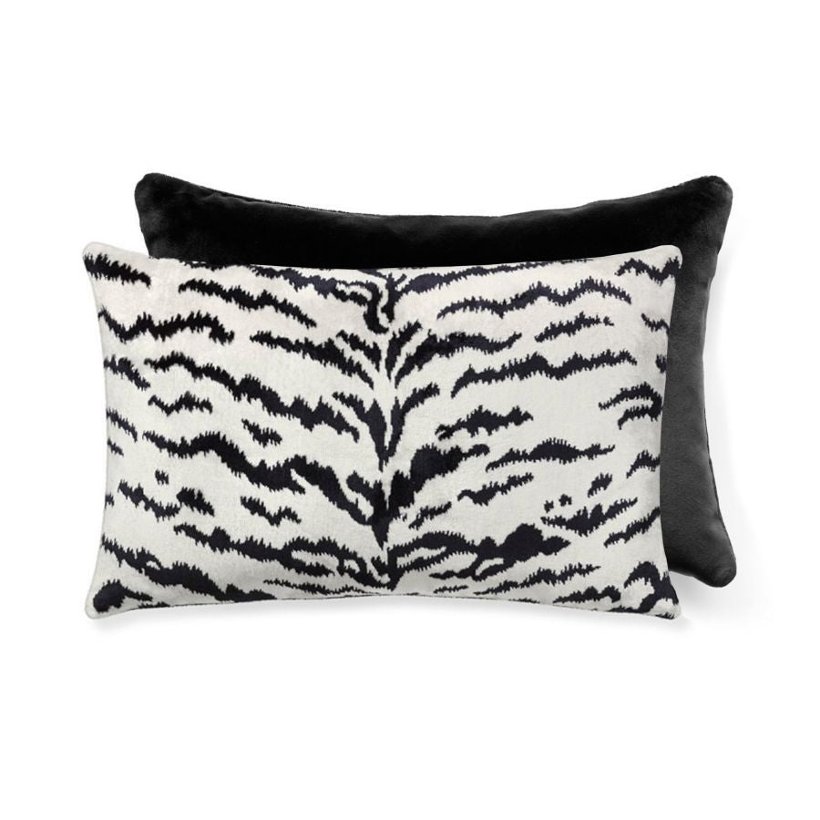 Purchase SCALTIGRPIL0006 Tigre/Velvet, Off-White & Black / Black - Scalamandre Pillows