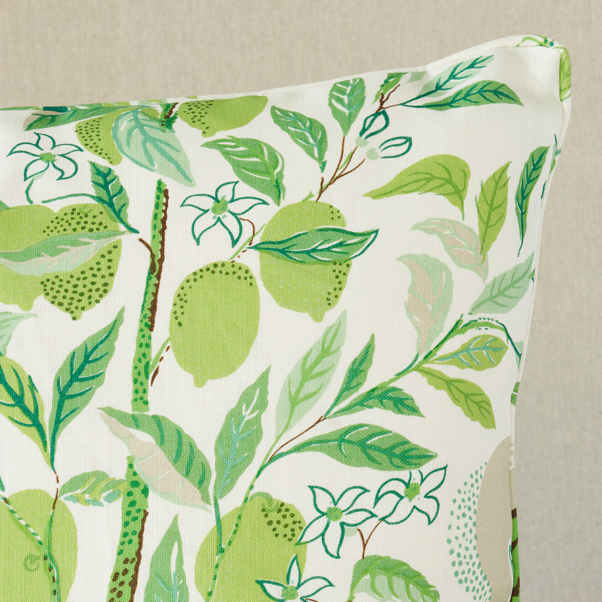 Green leaf outdoor discount pillows