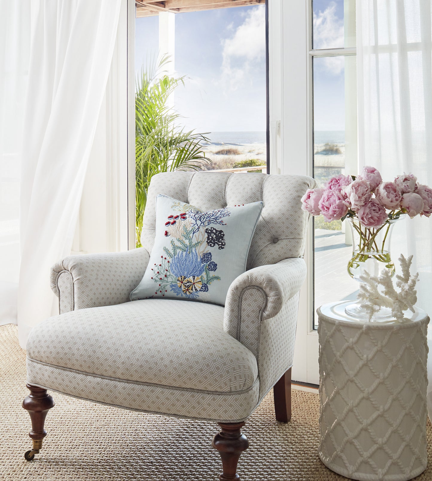 Purchase Old World Weavers Fabric Pattern SU 00010457, Las Vistas Sheer White 3