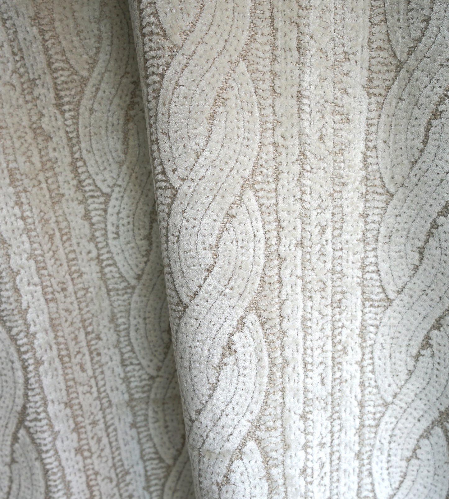 Purchase Old World Weavers Fabric Product# T1 00013962, Sweater Snow 4