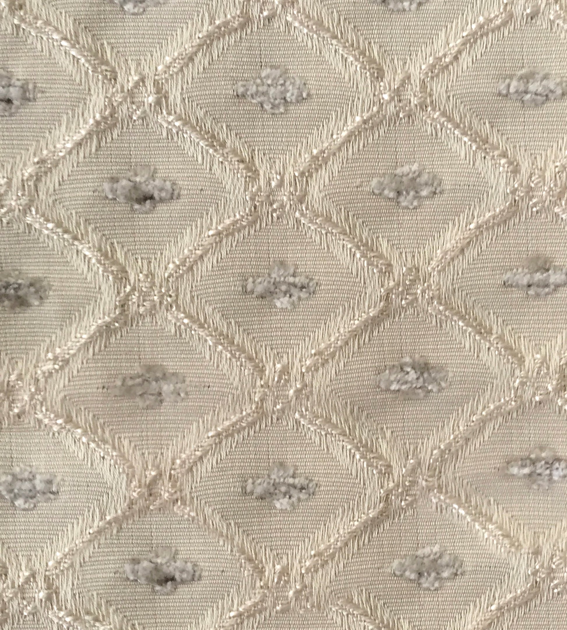 Purchase Old World Weavers Fabric Pattern VG 00020126, Jewel Tones Cream 1