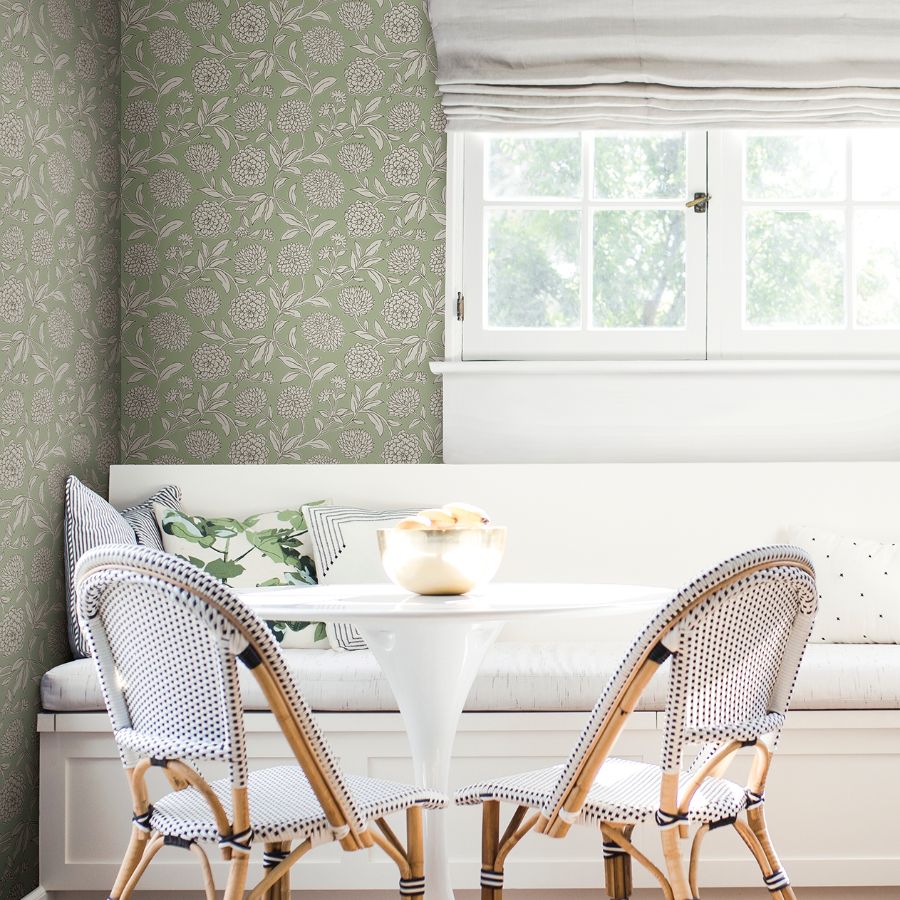Purchase Vp1362 | Jardin, Chatsworth Garden Light Green Floral Trail - Antonina Vella Wallpaper