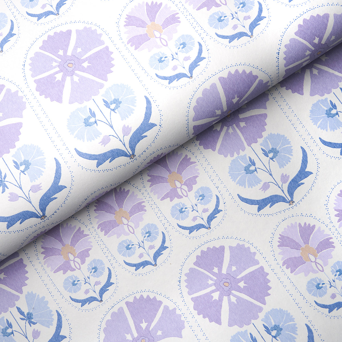 5014111 | Anjuna Floral, Lilac - Schumacher Wallpaper